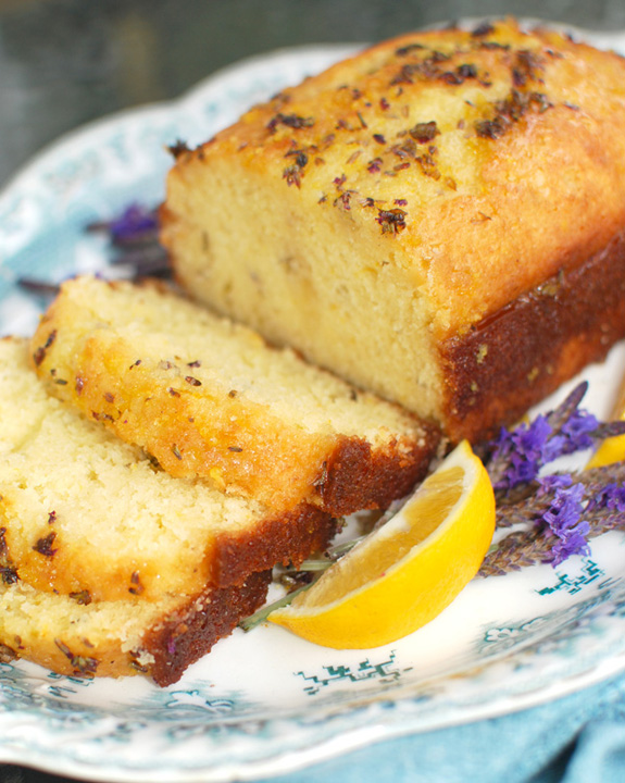Post image for Meyer Lemon Lavender Cake