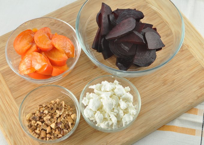 persimmonsaladingred