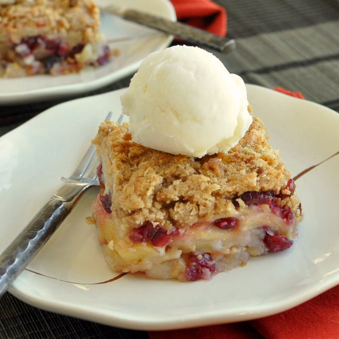Post image for Apple and Cranberry Crisp
