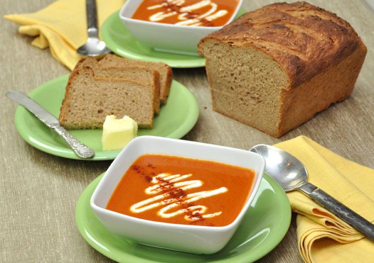 Post image for Slow Roasted Tomato and Fennel Soup with Smoked Paprika