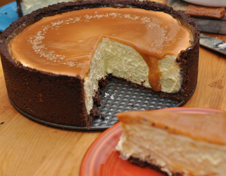 cutcheesecake Vanilla Bean Cheesecake with Chocolate Crust and Salted Caramel