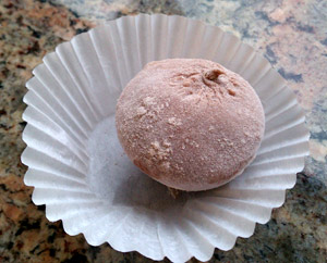 ChocolateMochi Chocolate Mochi from Mikawaya