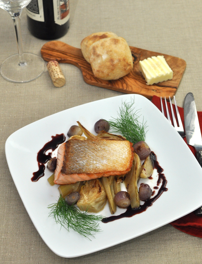Pan-roasted salmon with fennel salad recipes Pan-roasted salmon with fennel salad recipes